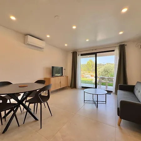 Mas Des Oliviers Apartment *