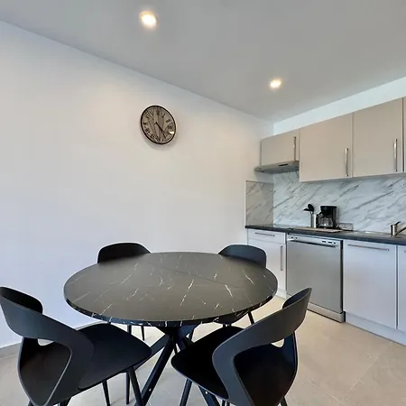 Mas Des Oliviers Apartment